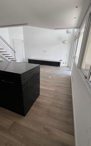 Apartamento à venda com 150m², 1 quarto e 2 vagasSala/Cozinha