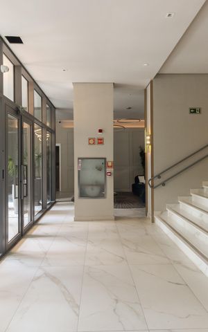 Apartamento à venda com 122m², 3 quartos e 2 vagas Apartamento à venda com 122m², 3 quartos e 2 vagasÁrea Comum - Hall
