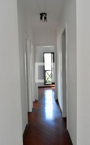 Apartamento à venda com 78m², 3 quartos e 2 vagasCorredor