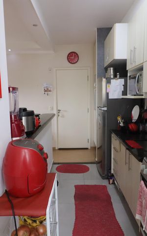 Apartamento à venda com 57m², 2 quartos e 1 vagaCozinha e Área de Serviço