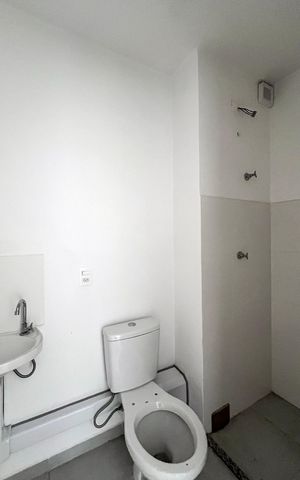 Apartamento à venda com 32m², 1 quarto e sem vaga Apartamento à venda com 32m², 1 quarto e sem vagaBanheiro