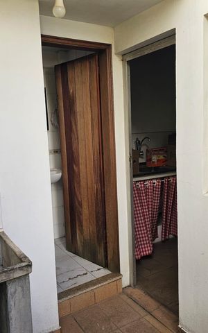 Casa à venda com 304m², 5 quartos e 2 vagas Casa à venda com 304m², 5 quartos e 2 vagasÁrea de serviço