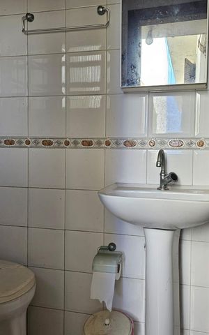Casa à venda com 304m², 5 quartos e 2 vagas Casa à venda com 304m², 5 quartos e 2 vagasBanheiro