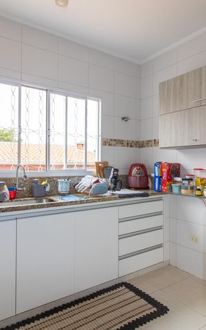 Casa à venda com 96m², 2 quartos e 3 vagas Casa à venda com 96m², 2 quartos e 3 vagasCozinha