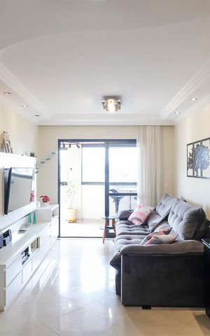 Apartamento à venda com 130m², 3 quartos e 2 vagasSala