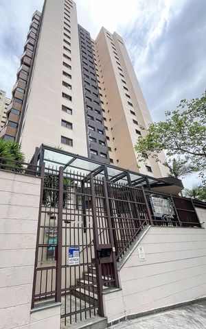 Apartamento à venda com 130m², 3 quartos e 2 vagasFachada + plaquinha