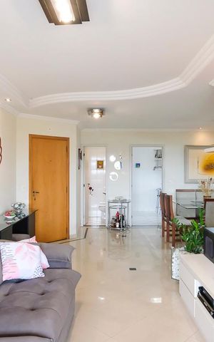 Apartamento à venda com 130m², 3 quartos e 2 vagasSala