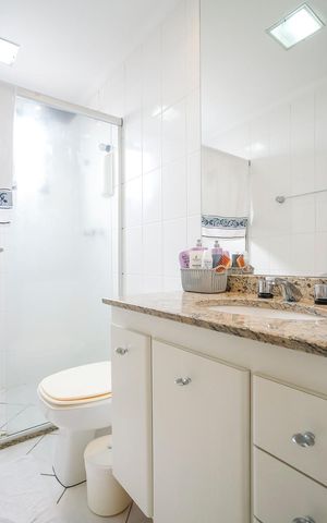 Apartamento à venda com 130m², 3 quartos e 2 vagasBanheiro da suíte 2