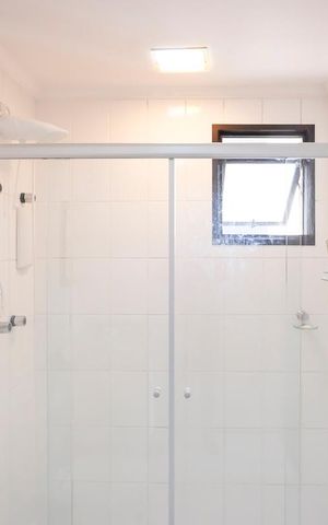Apartamento à venda com 130m², 3 quartos e 2 vagasBanheiro da suíte 1