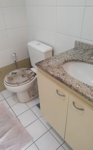 Apartamento à venda com 88m², 3 quartos e 2 vagas Apartamento à venda com 88m², 3 quartos e 2 vagasBanheiro Social