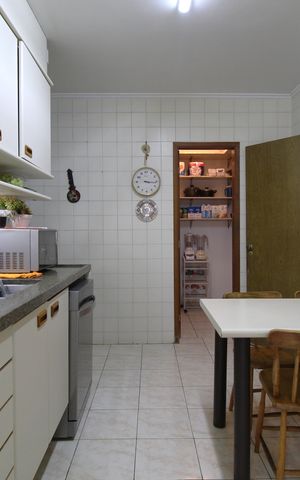 Apartamento à venda com 128m², 3 quartos e 2 vagasCozinha