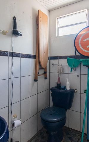 Casa à venda com 70m², 2 quartos e 2 vagasBanheiro - Casa 2