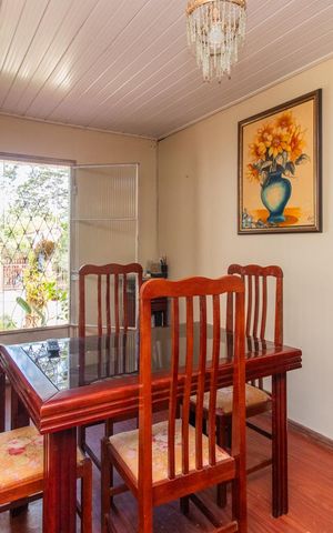 Casa à venda com 70m², 2 quartos e 2 vagasSala