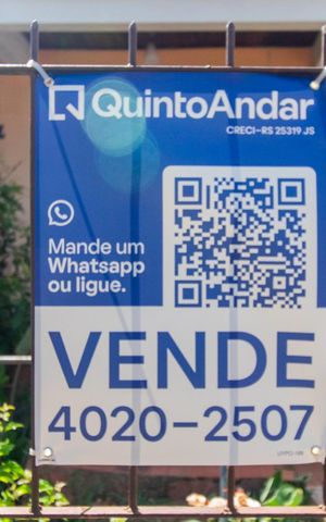 Casa à venda com 70m², 2 quartos e 2 vagasPlaca