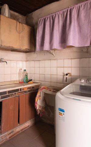 Casa à venda com 70m², 2 quartos e 2 vagasChurrasqueira