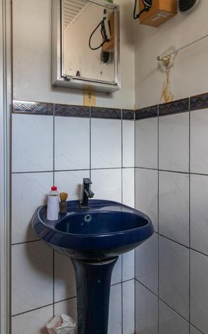 Casa à venda com 70m², 2 quartos e 2 vagasBanheiro - Casa 2
