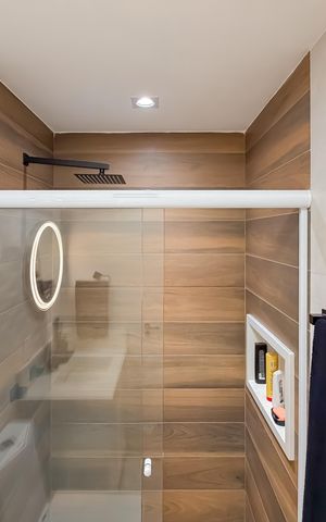 Apartamento à venda com 55m², 2 quartos e 1 vaga Apartamento à venda com 55m², 2 quartos e 1 vagaBanheiro Social