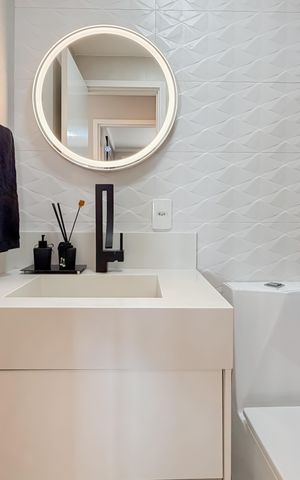 Apartamento à venda com 55m², 2 quartos e 1 vaga Apartamento à venda com 55m², 2 quartos e 1 vagaBanheiro Social