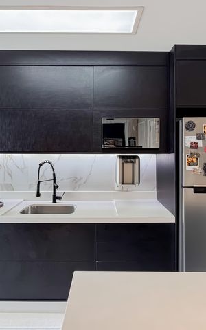 Apartamento à venda com 55m², 2 quartos e 1 vaga Apartamento à venda com 55m², 2 quartos e 1 vagaCozinha