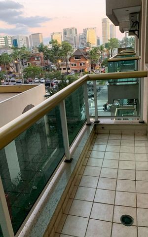 Studio para alugar com 54m², 1 quarto e 1 vaga Studio para alugar com 54m², 1 quarto e 1 vagaVaranda