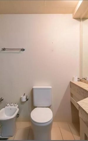 Studio para alugar com 54m², 1 quarto e 1 vaga Studio para alugar com 54m², 1 quarto e 1 vagaBanheiro