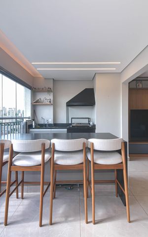 Apartamento à venda com 103m², 2 quartos e 2 vagas Apartamento à venda com 103m², 2 quartos e 2 vagasVaranda