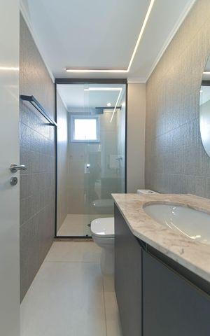 Apartamento à venda com 103m², 2 quartos e 2 vagas Apartamento à venda com 103m², 2 quartos e 2 vagasBanheiro da Suíte 1