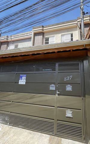 Casa à venda com 84m², 3 quartos e 3 vagasFachada+Placa 