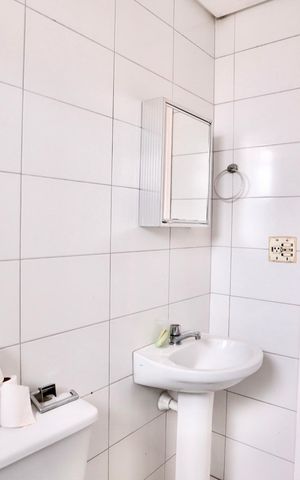 Apartamento à venda com 48m², 2 quartos e 1 vaga Apartamento à venda com 48m², 2 quartos e 1 vagaBanheiro