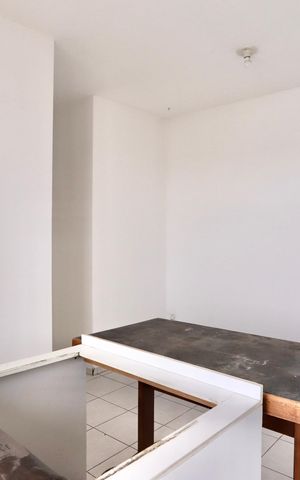 Apartamento à venda com 48m², 2 quartos e 1 vaga Apartamento à venda com 48m², 2 quartos e 1 vagaSala