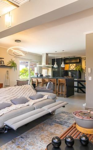 Apartamento à venda com 182m², 2 quartos e 2 vagas Apartamento à venda com 182m², 2 quartos e 2 vagasSala