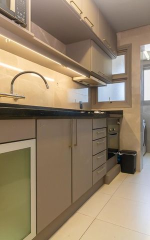 Apartamento à venda com 182m², 2 quartos e 2 vagas Apartamento à venda com 182m², 2 quartos e 2 vagasCozinha