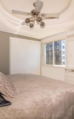 Apartamento à venda com 182m², 2 quartos e 2 vagas Apartamento à venda com 182m², 2 quartos e 2 vagasQuarto 1