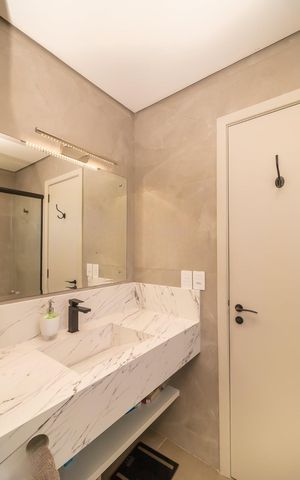 Apartamento à venda com 182m², 2 quartos e 2 vagas Apartamento à venda com 182m², 2 quartos e 2 vagasBanheiro 1
