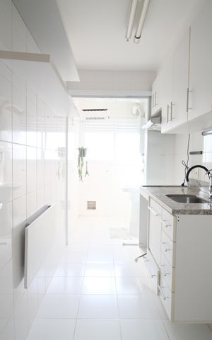 Apartamento para alugar com 79m², 2 quartos e 2 vagasCozinha - Armários