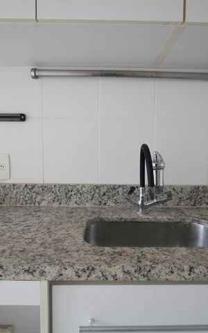 Apartamento para alugar com 79m², 2 quartos e 2 vagasCozinha - Armários