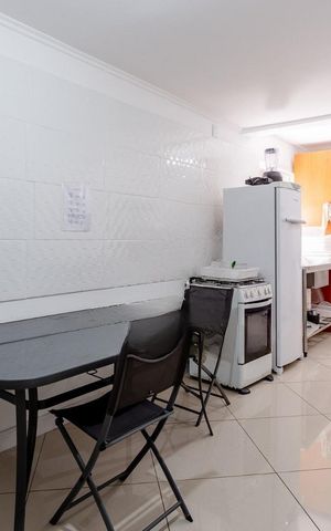 Casa à venda com 306m², 3 quartos e 3 vagas Casa à venda com 306m², 3 quartos e 3 vagasCozinha