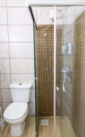 Casa à venda com 150m², 2 quartos e 3 vagas Casa à venda com 150m², 2 quartos e 3 vagasBanheiro