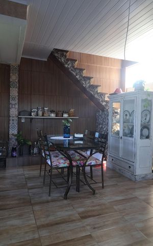 Casa à venda com 484m², 5 quartos e 3 vagasSala e cozinha/casa 2