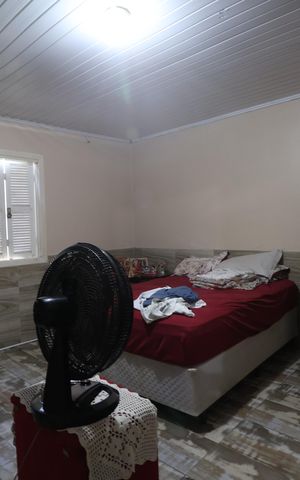 Casa à venda com 484m², 5 quartos e 3 vagasQuarto/casa 1