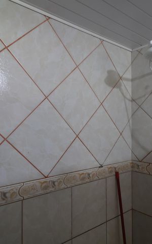 Casa à venda com 484m², 5 quartos e 3 vagasBanheiro/casa 1