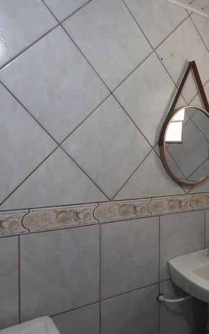 Casa à venda com 484m², 5 quartos e 3 vagasBanheiro/casa 1