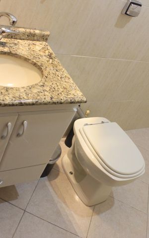 Casa à venda com 280m², 3 quartos e 3 vagasBanheiro social 2
