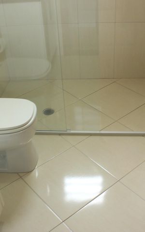 Casa à venda com 280m², 3 quartos e 3 vagasBanheiro social 