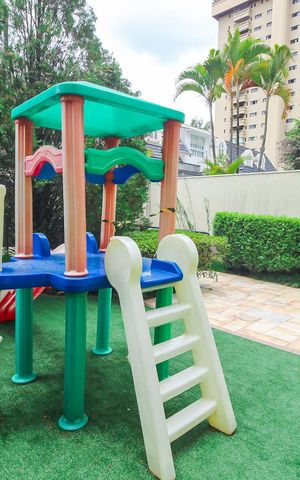 Apartamento à venda com 129m², 3 quartos e 3 vagasÁrea comum - Playground