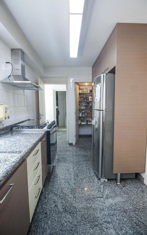 Apartamento à venda com 129m², 3 quartos e 3 vagasCozinha
