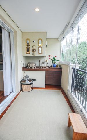 Apartamento à venda com 129m², 3 quartos e 3 vagasVaranda da Sala