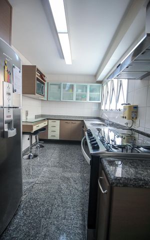 Apartamento à venda com 129m², 3 quartos e 3 vagasCozinha
