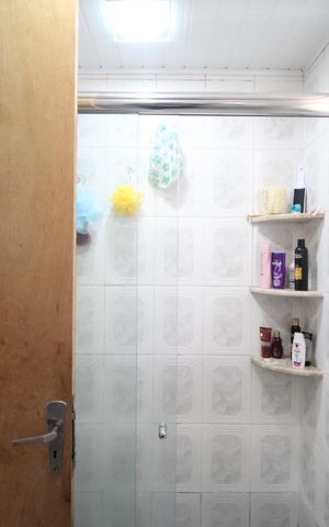 Casa à venda com 156m², 5 quartos e 4 vagasBanheiro
