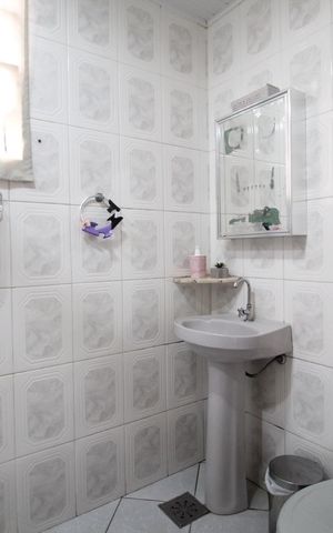 Casa à venda com 156m², 5 quartos e 4 vagasBanheiro